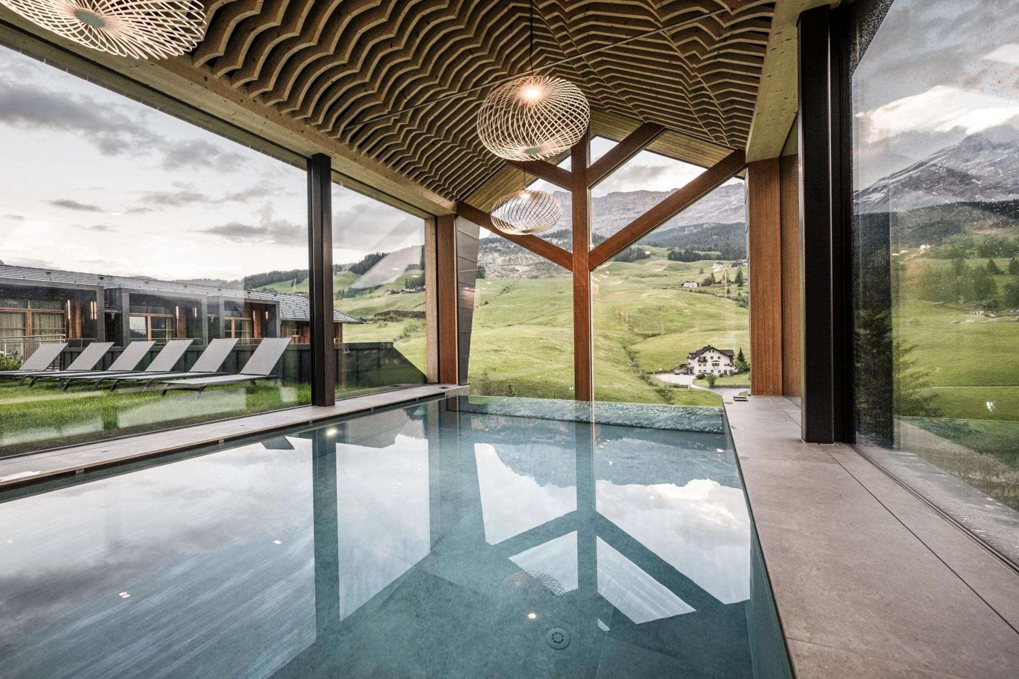 Miraval Naturhotel Badia  Bagian luar foto