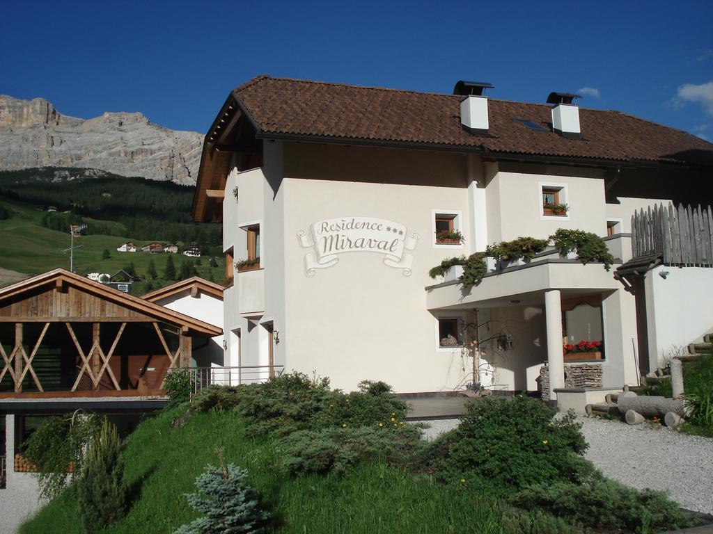 Miraval Naturhotel Badia  Bagian luar foto